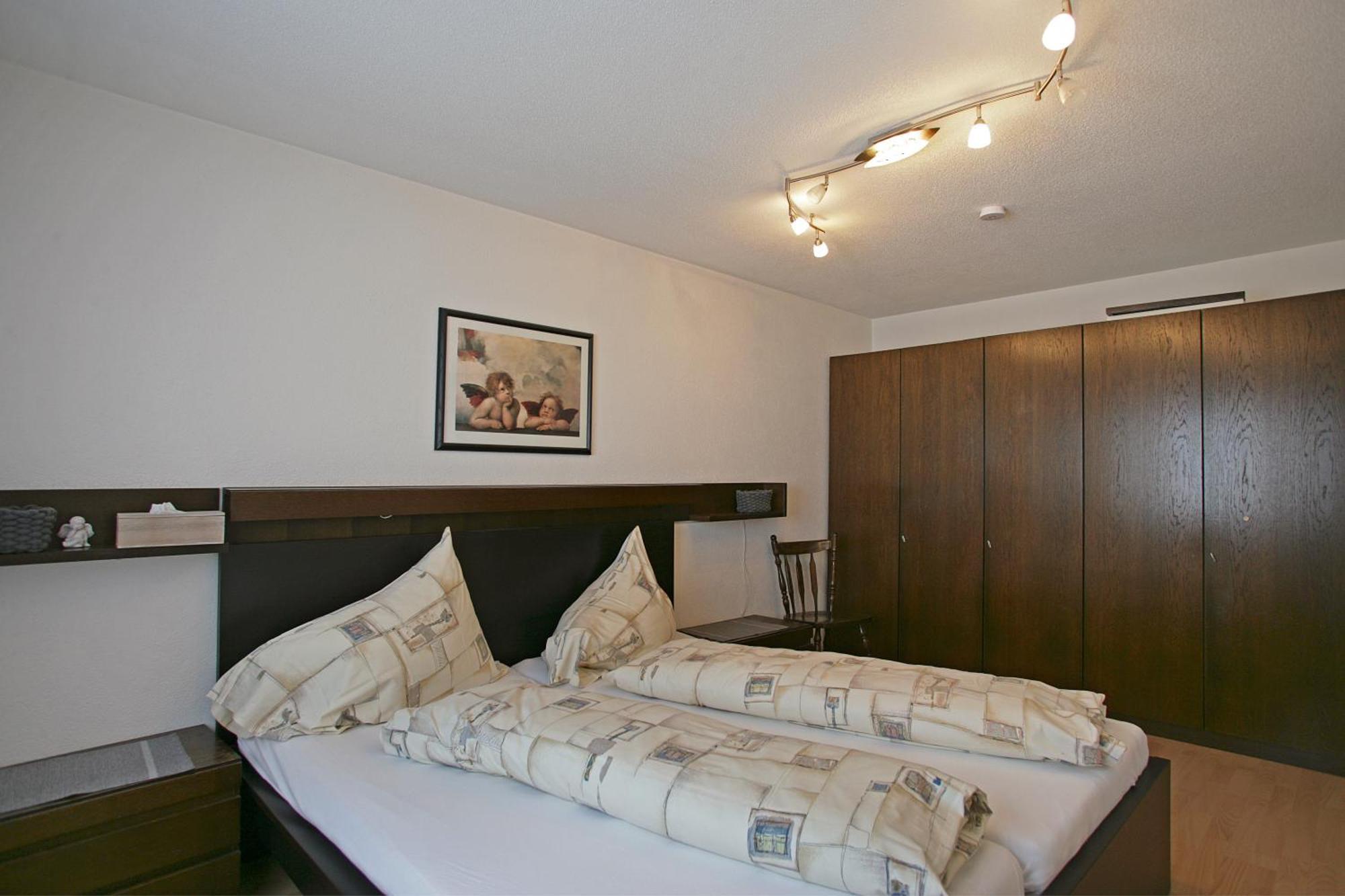 Baron / Baronesse Apartments Leukerbad Zimmer foto