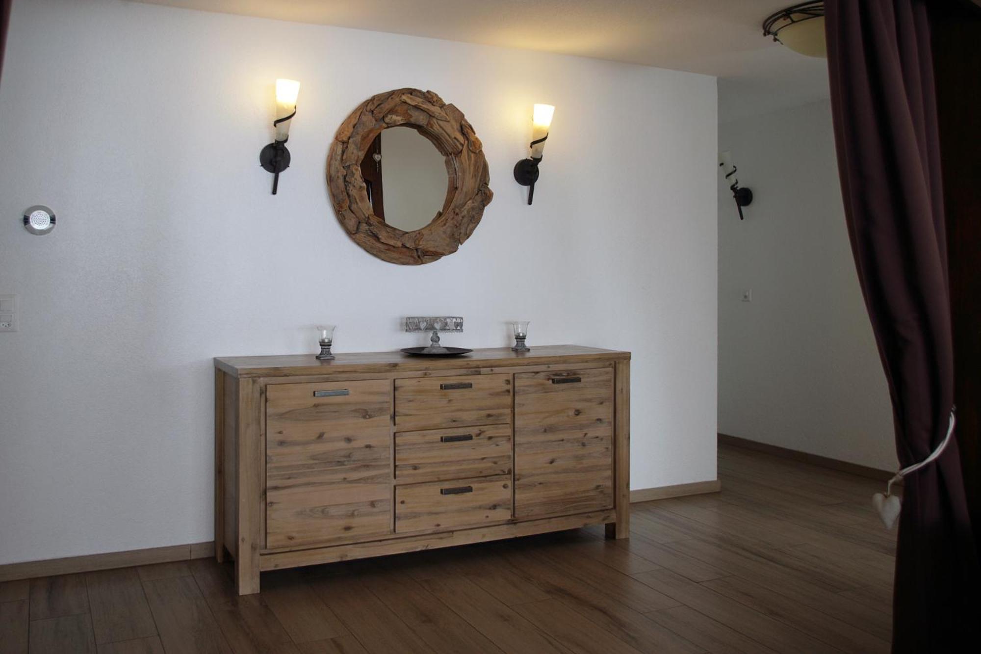 Baron / Baronesse Apartments Leukerbad Zimmer foto
